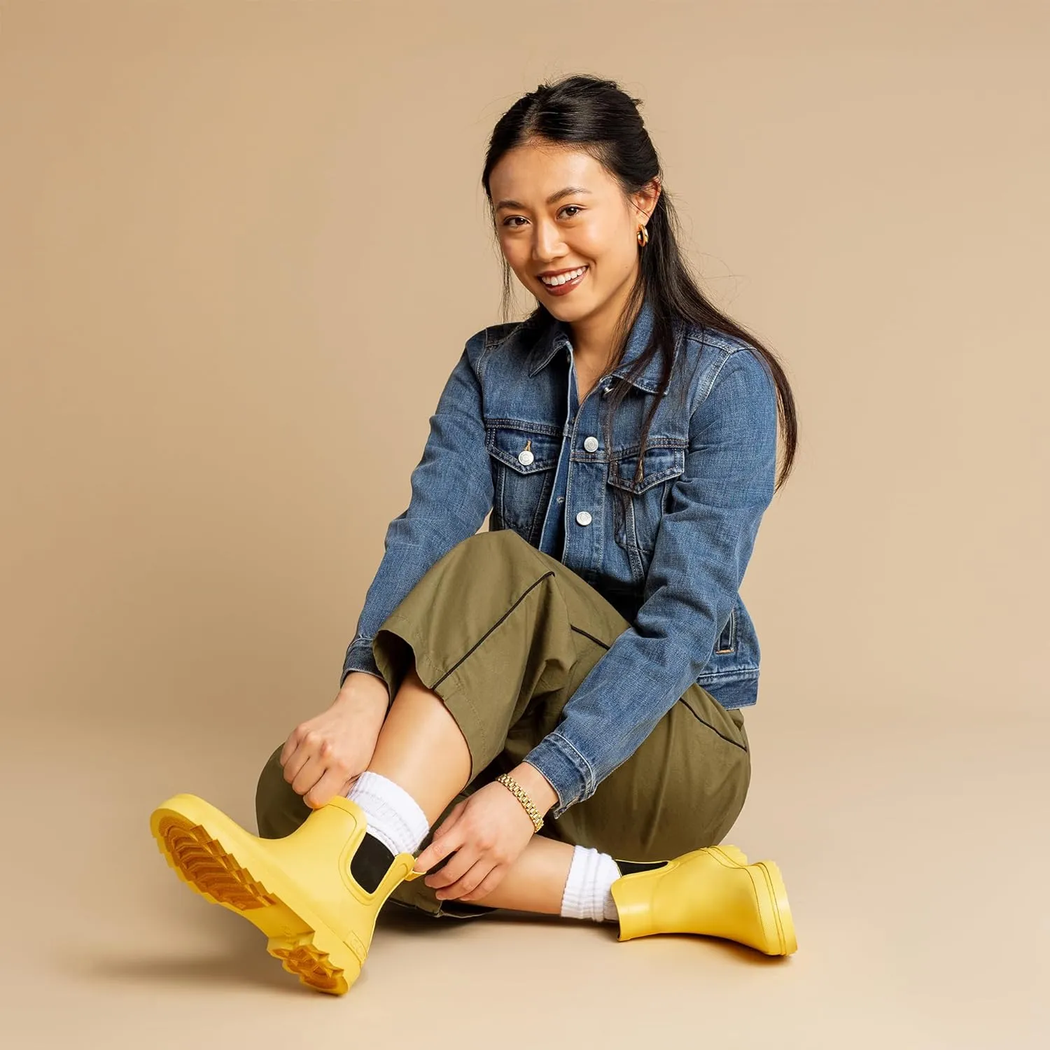 ShedRain Stylish Women's Chelsea Rain Boots  Short Waterproof Ankle Rubber Boots, Slip-On & Non-Slip for Garden, City & Outdoors