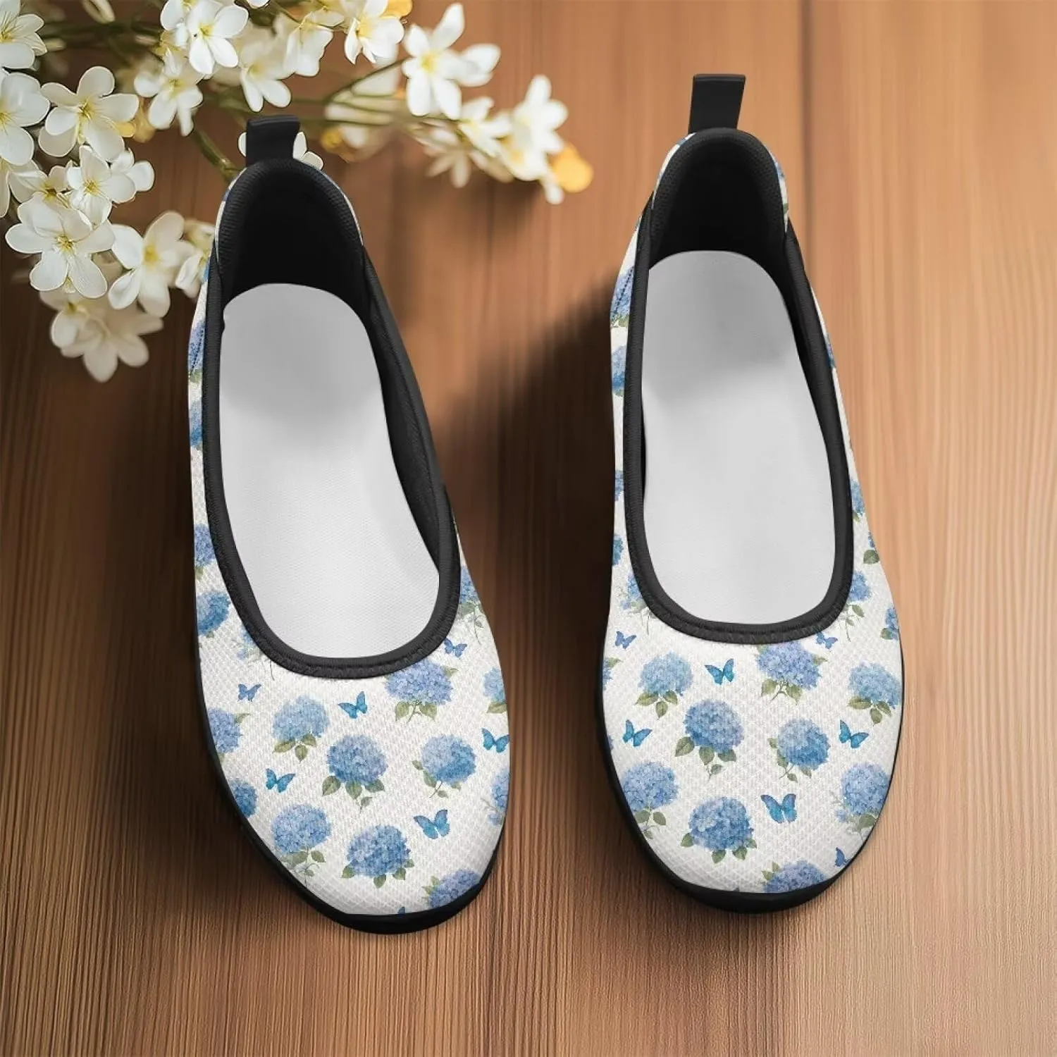 Women's Mesh Flats Shoes Breathable Slip on Shoes Casual Black and White Flats Comfortable Walking Shoes